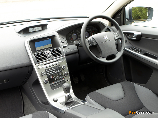 Volvo XC60 D5 UK-spec 2008 photos (640 x 480)