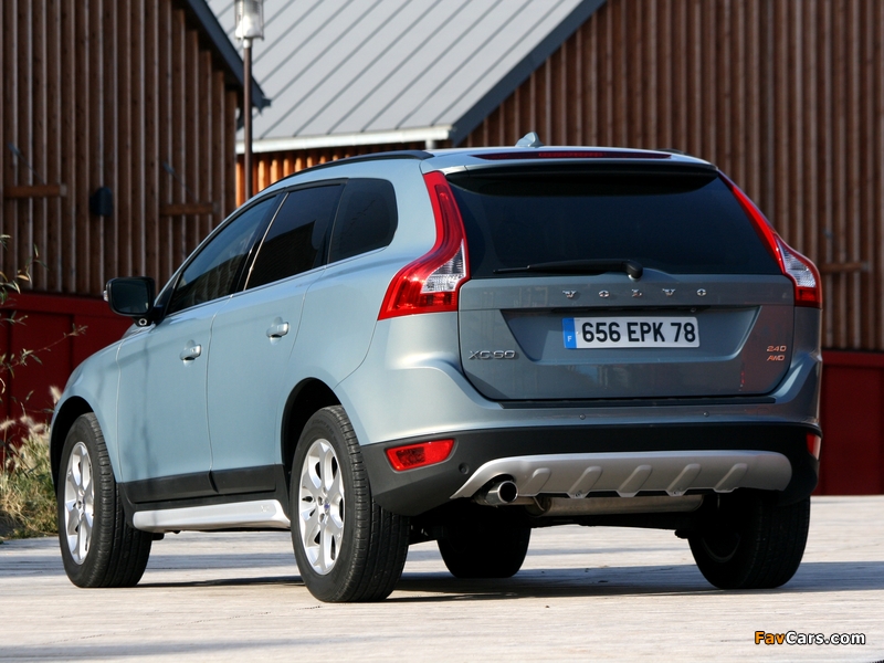 Volvo XC60 2.4D 2008–13 pictures (800 x 600)