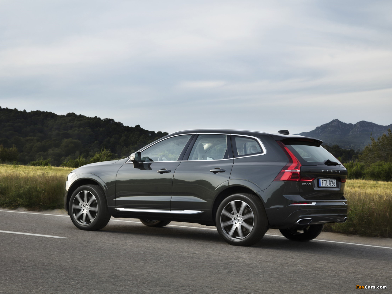 Volvo XC60 D5 Inscription 2017 photos (1280 x 960)