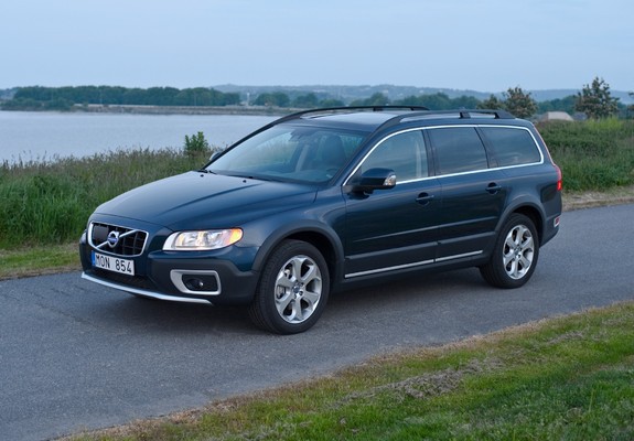 Images of Volvo XC70 D5 2009