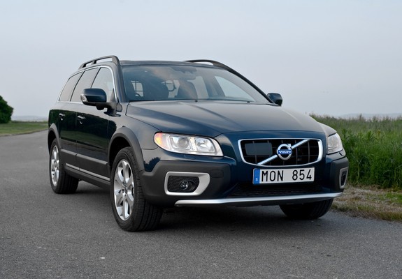 Images of Volvo XC70 D5 2009