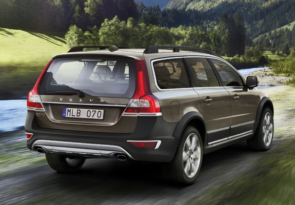 Images of Volvo XC70 2013