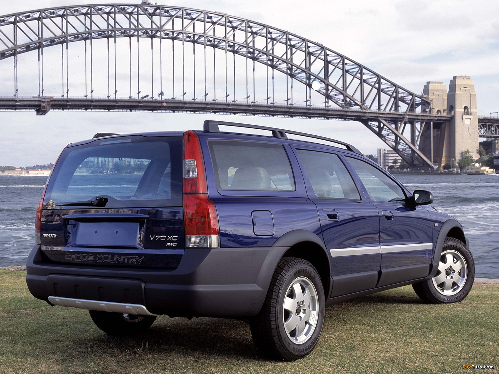 Photos of Volvo V70XC Ocean Race 2001–02 (1600 x 1200)