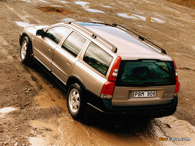 Volvo V70XC 2000–05 wallpapers (640 x 480)