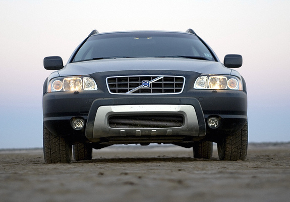 Volvo XC70 US-spec 2005–07 pictures