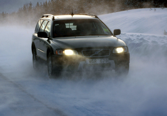 Volvo XC70 2005–07 wallpapers