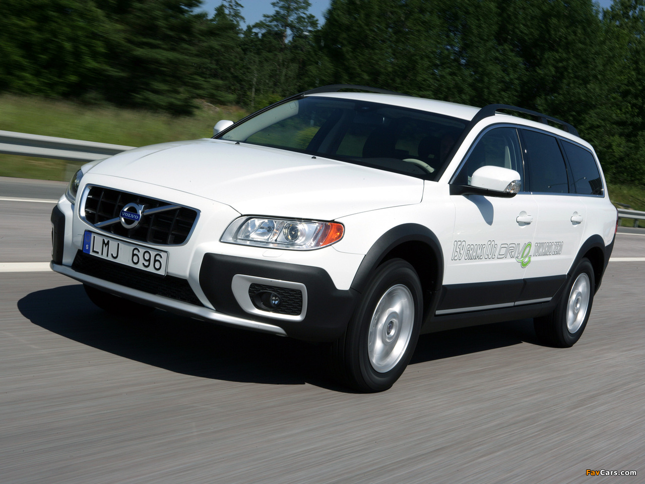 Volvo XC70 DRIVe 2009–13 wallpapers (1280 x 960)