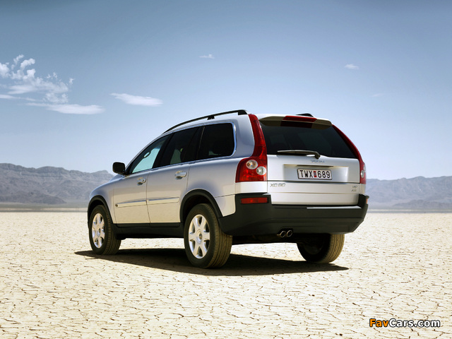 Photos of Volvo XC90 V8 2005–07 (640 x 480)