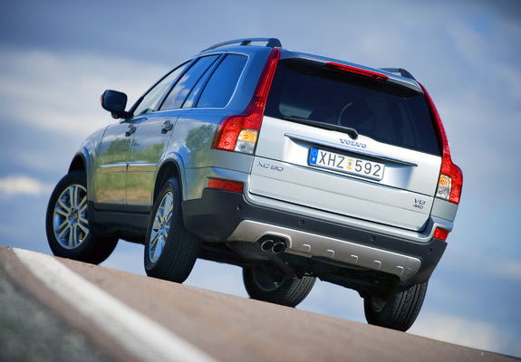 Pictures of Volvo XC90 V8 2008–09
