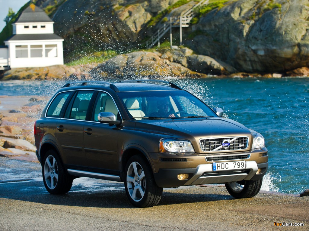 Pictures of Volvo XC90 R-Design 2009–12 (1024 x 768)