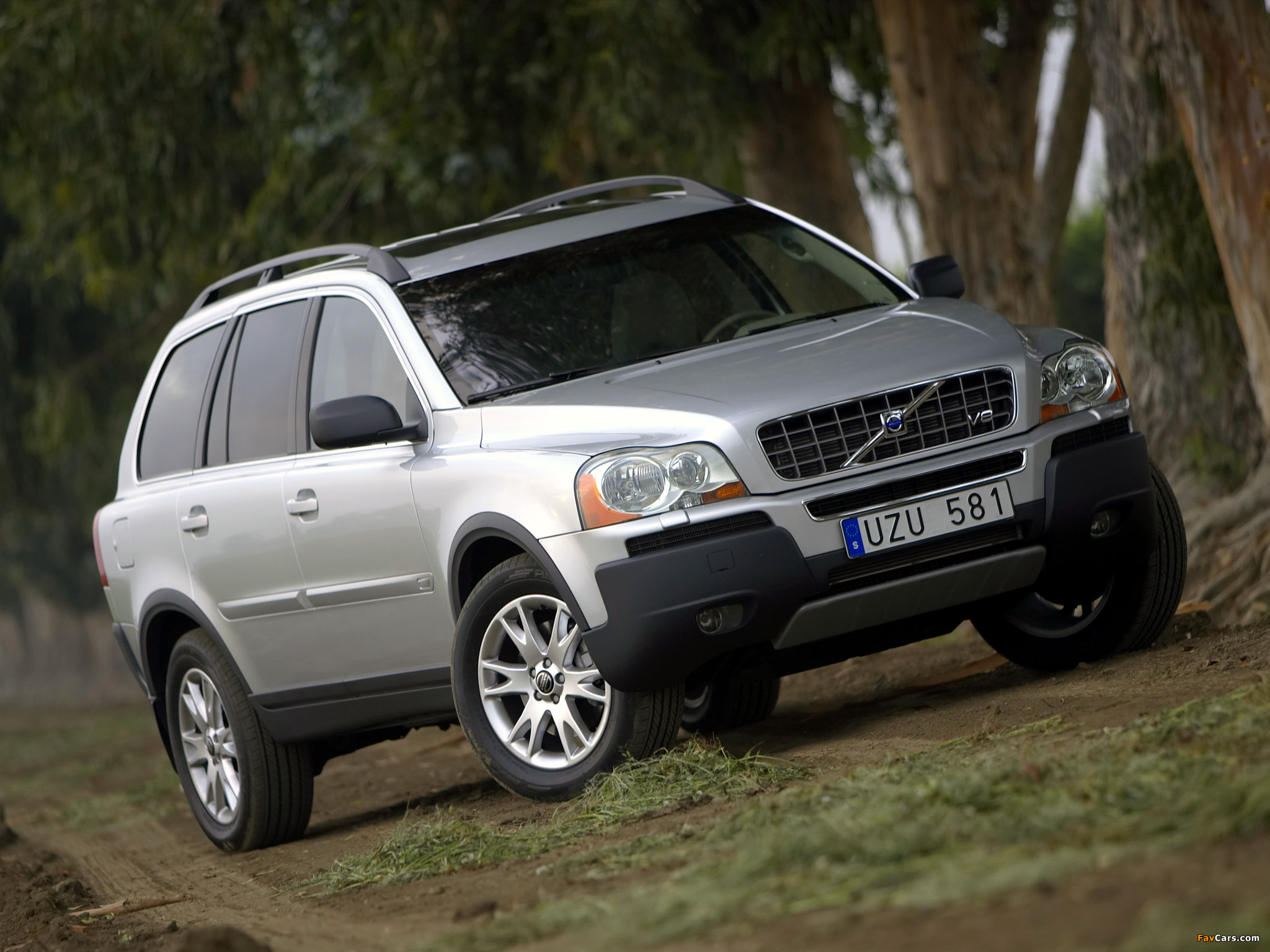 Volvo XC90 V8 2005–07 wallpapers (2048 x 1536)