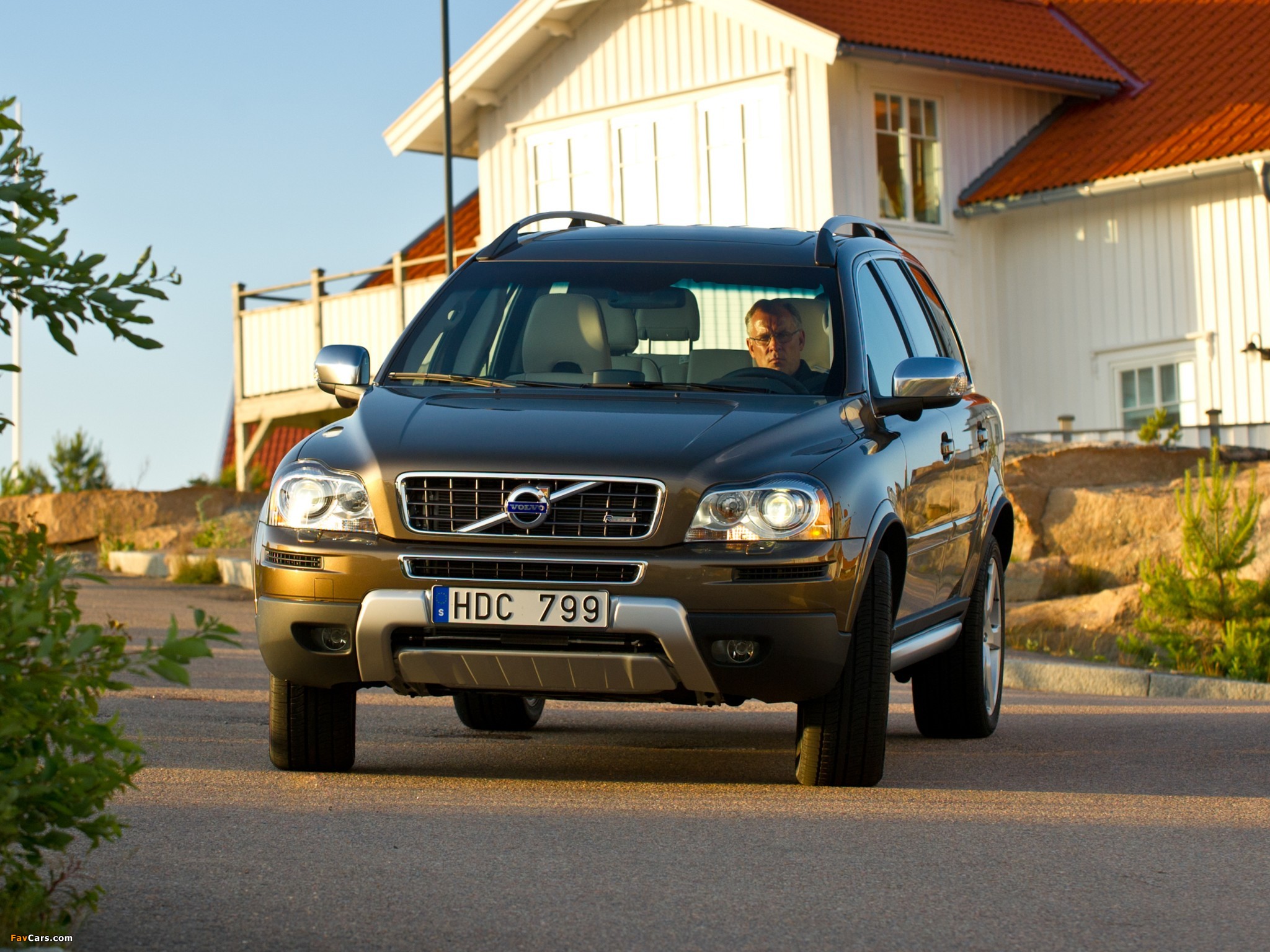 Volvo XC90 R-Design 2009–12 wallpapers (2048 x 1536)