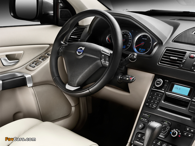 Volvo XC90 D5 2011 wallpapers (640 x 480)