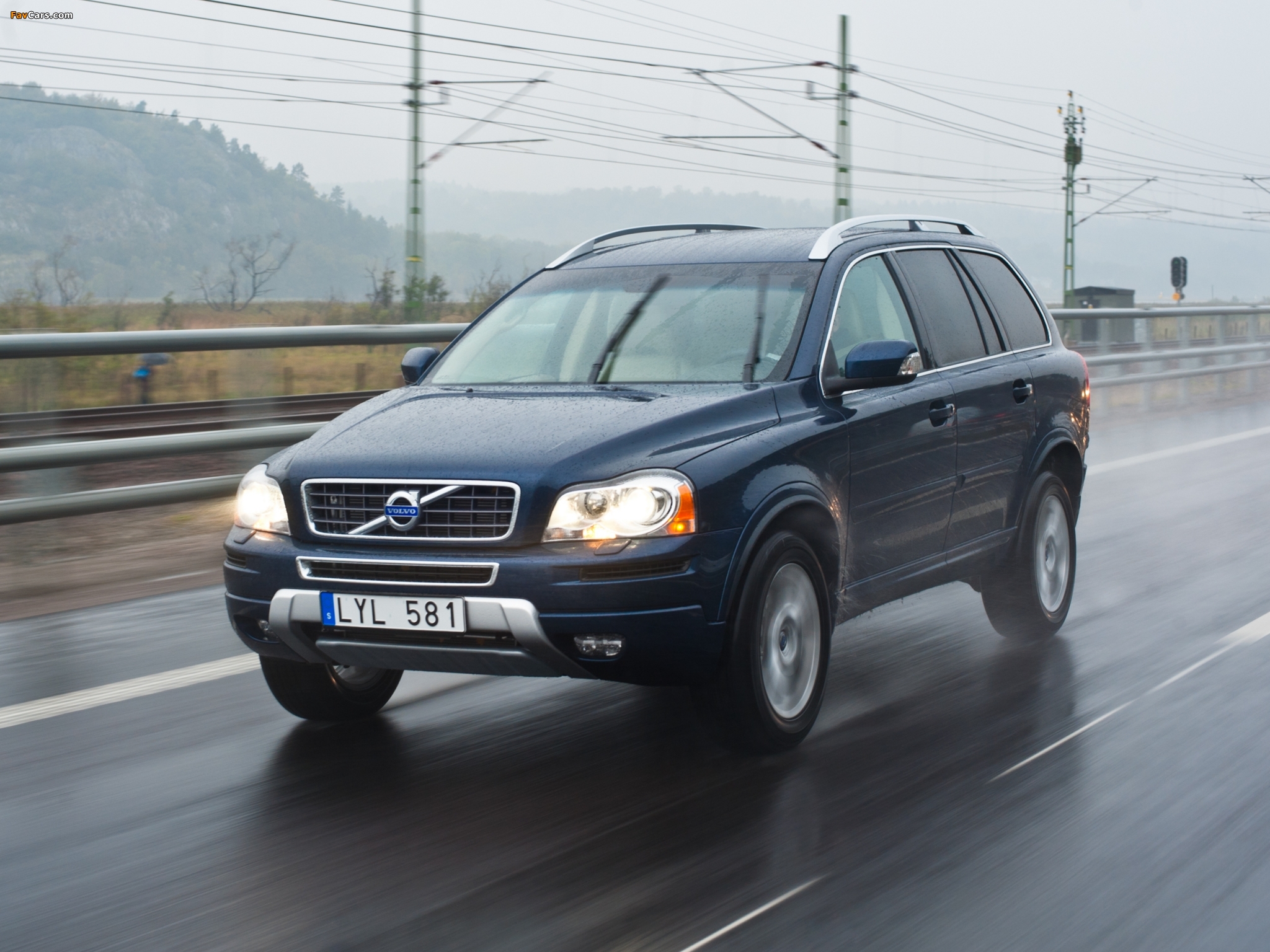 Volvo XC90 D3 2011 wallpapers (2048 x 1536)