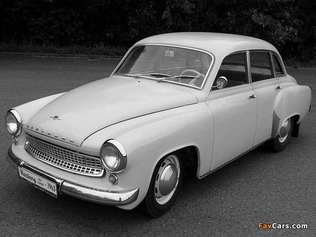 Photos of Wartburg 311 Limousine 1956–65 (640 x 480)
