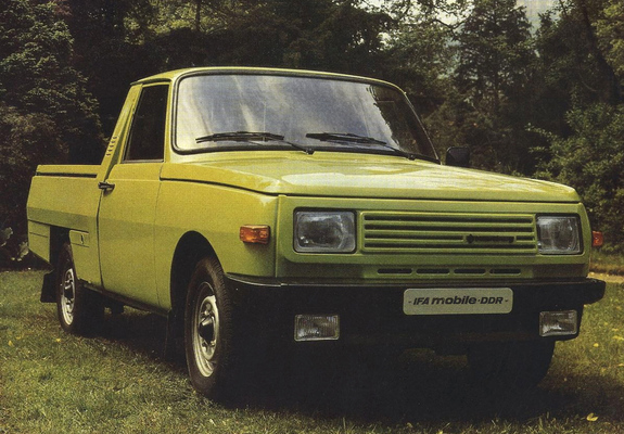 Pictures of Wartburg 353W Trans 1985–88