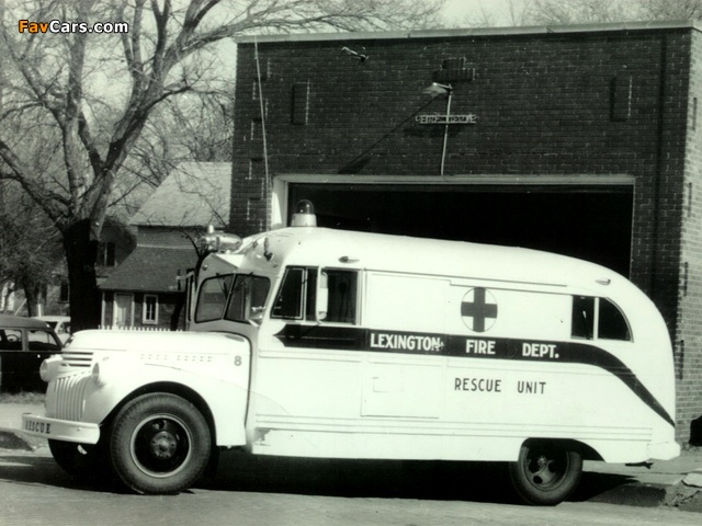 Photos of Chevrolet 4400 Rescue Bus by Wayne (OW-4402) 1946 (640 x 480)