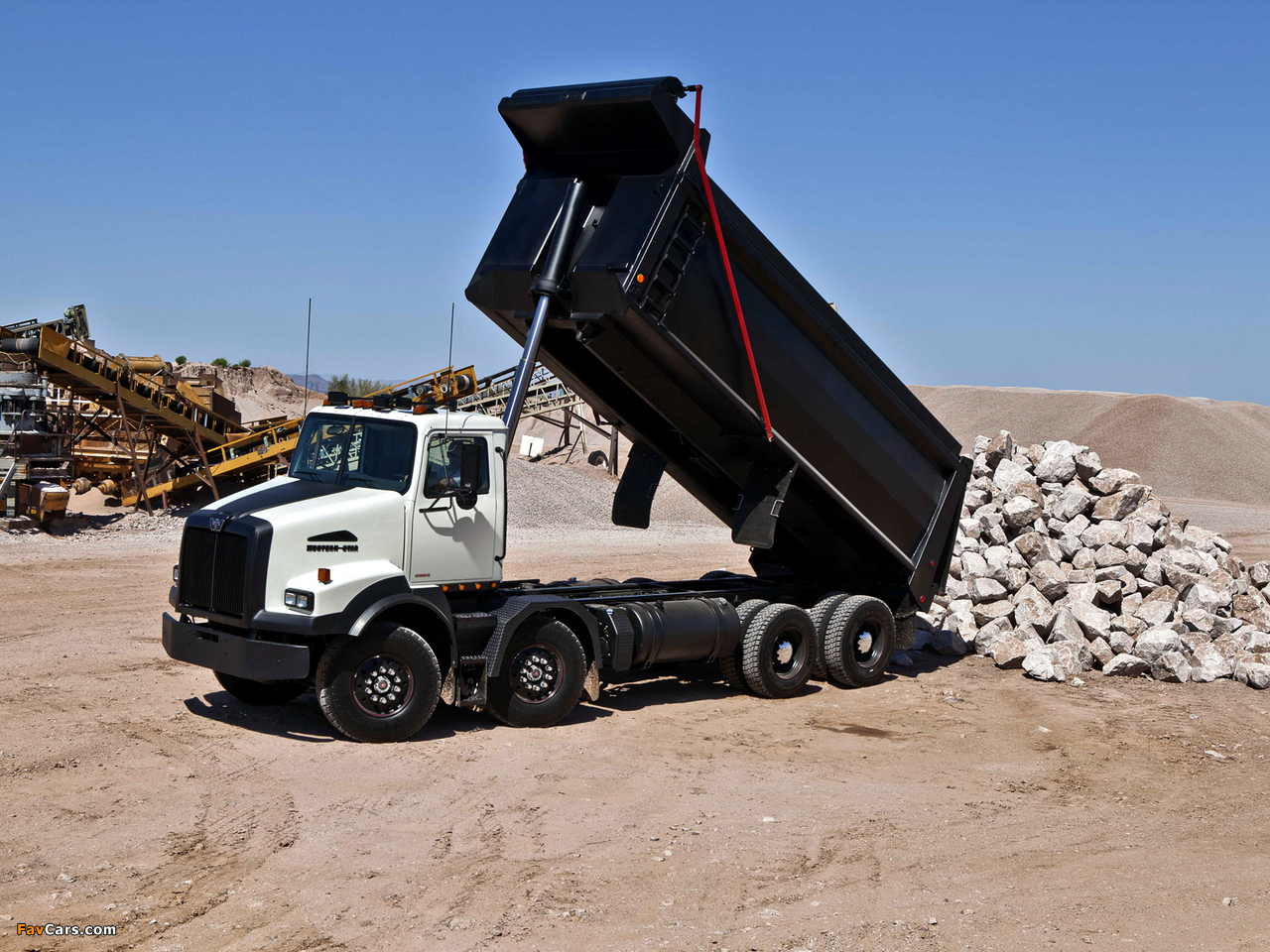 Western Star 4800 TS 8x4 Dump Truck 2008 wallpapers (1280 x 960)