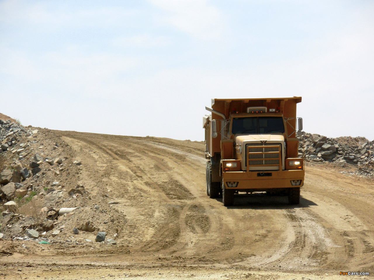 Images of Western Star 6900XD Dump Truck 2008 (1280 x 960)