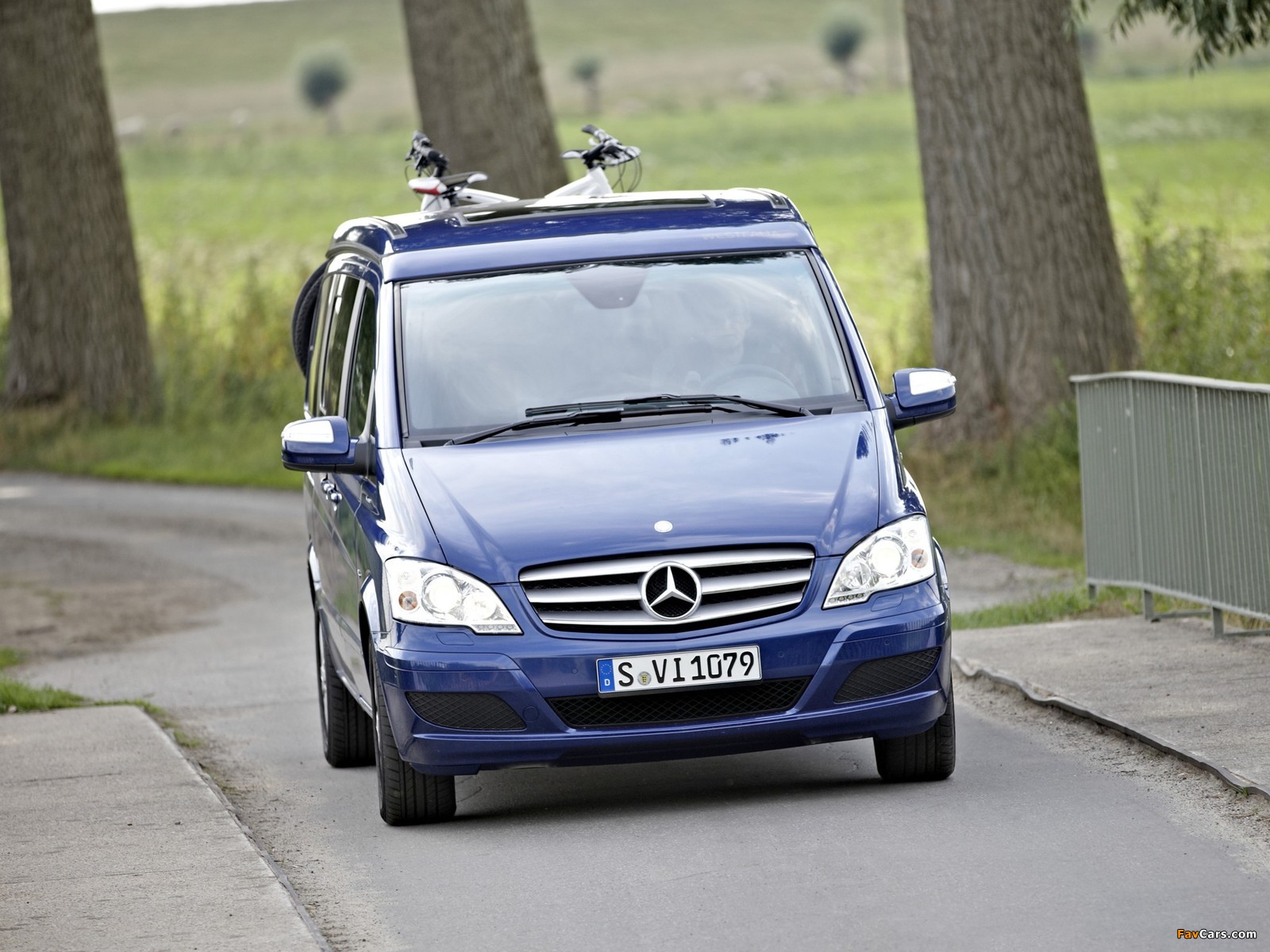 Images of Mercedes-Benz Viano Marco Polo by Westfalia (W639) 2010 (1600 x 1200)