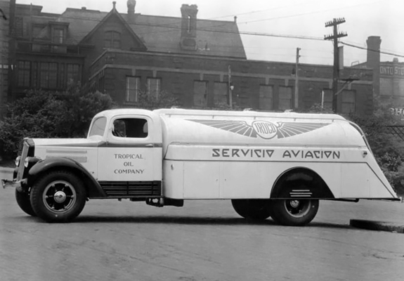 White 704 Airport Tank Truck 1937 pictures