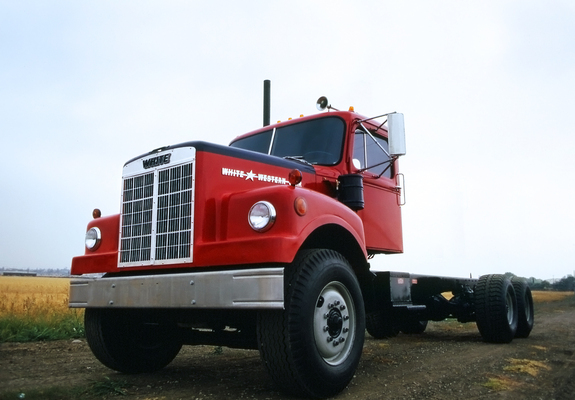 White Western Star 4864 1967–72 wallpapers