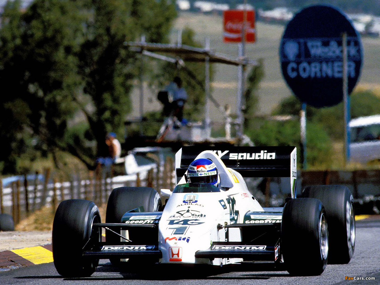 Photos of Williams FW09 1983–84 (1280 x 960)