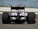 Williams FW33 2011 photos