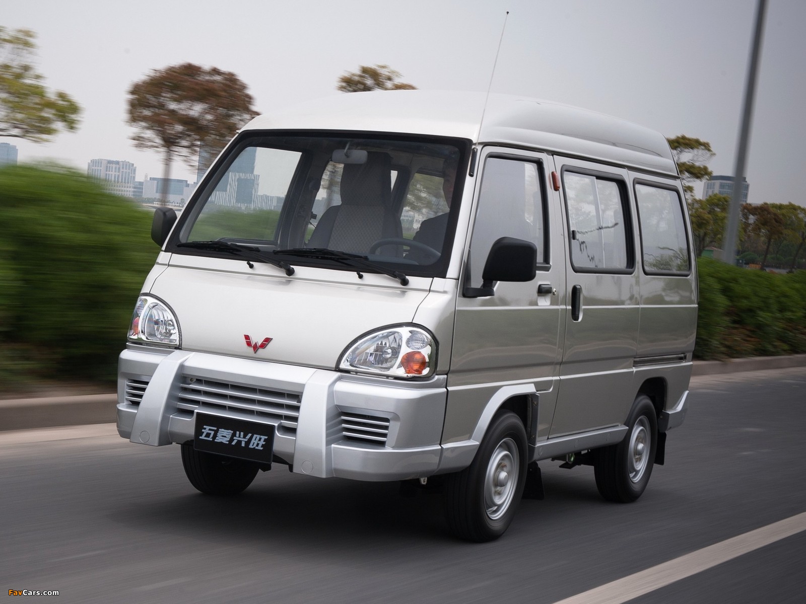 Pictures of Wuling Xingwang 2010 (1600 x 1200)