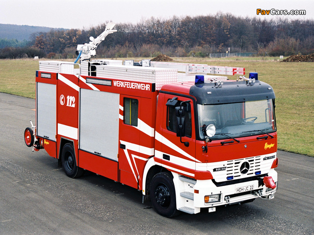 Pictures of Mercedes-Benz Actros 1835 Feuerwehr by Ziegler (MP1) 1997–2002 (640 x 480)