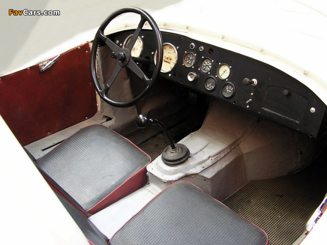 Dashboard ZiL 112S 1962 wallpapers (640 x 480)