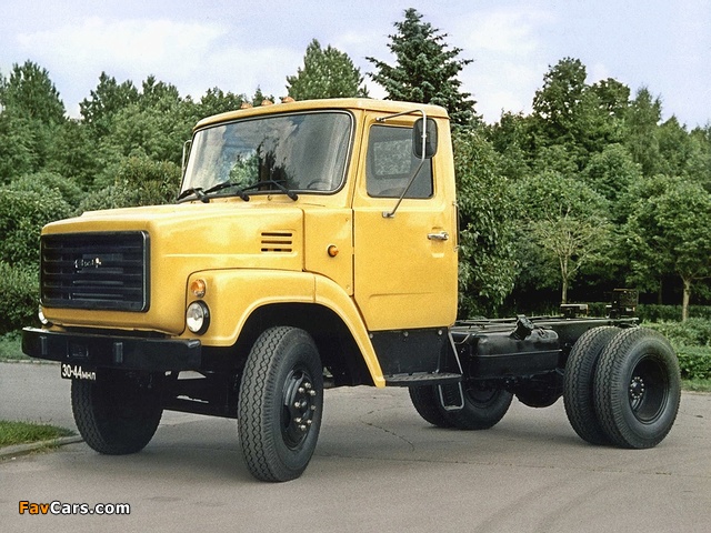 Pictures of ZiL 169 1977 (640 x 480)